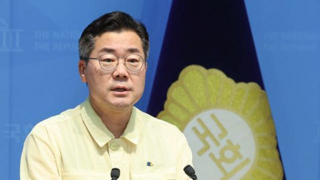 '강선우 결단 요구' 박찬대 