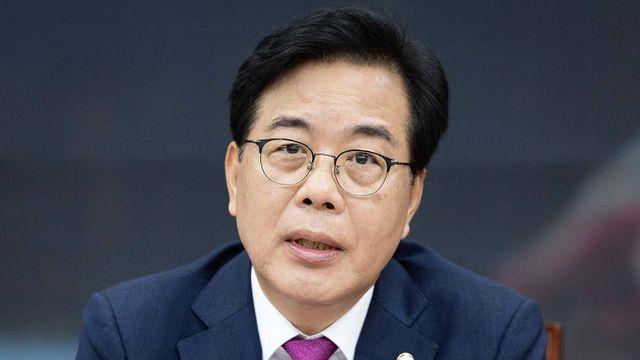 “갑질 강선우 의원직서 사퇴하라” 요구한 송언석이 4년 전 벌인 일 소환