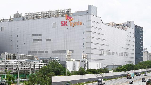 AI 열풍에 최대 실적 올린 SK하이닉스…매출 22조·영업익 9조 달성