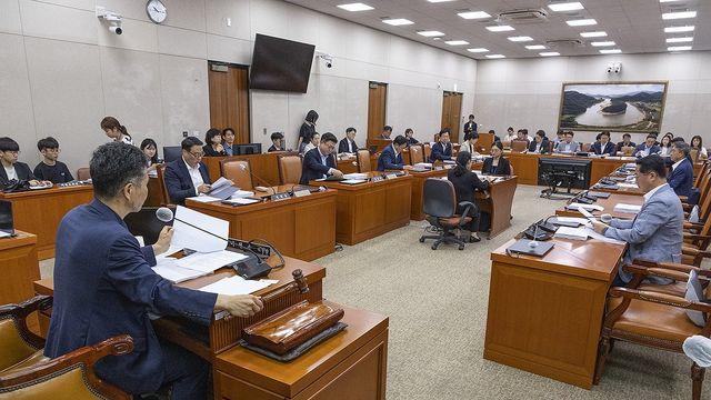 '尹 1호 거부권' 양곡관리법, 국회 농해수위 소위 통과