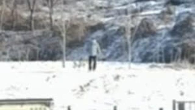뭔가 이상해 보이는 아이 아빠