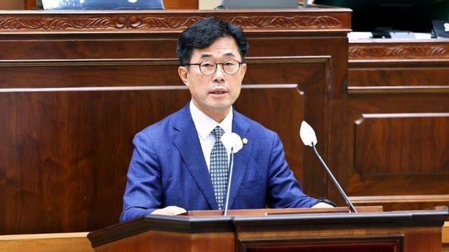 의왕시의회 김태흥 부의장, '민간임대주택에 관한 특별법 개정 촉구 건의안'본회의 통과