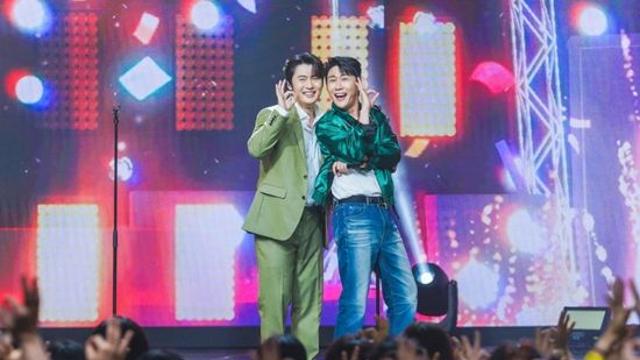 영탁X손빈아, '善 듀오' 결성…'상의 탈의' 퍼포먼스까지 (사콜세븐)