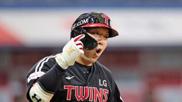 '김현수 쐐기포·8회 8점' LG, KIA와 3연전 싹쓸이…SSG, 6연패 탈출(종합)