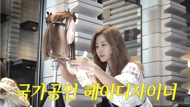 ‘싱글맘’ 이지현, 미용사로 인생 2막…”시험 8번 도전→눈물 콧물 다 뺐다” [RE:뷰]
