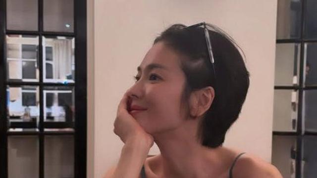 송혜교, 가녀린 어깨라인+팔뚝…동파육 어디로 간 걸까? [DA★]