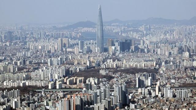 '거래 줄고 관망세 확산'…부동산 시장 심리 위축 '뚜렷'