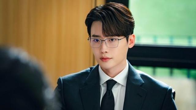 '서초동'도 흥했다…믿고 보는 이종석 드라마