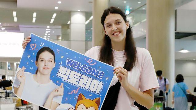 여자배구 IBK기업은행 '거포' 빅토리아, 외국인선수 첫 입국