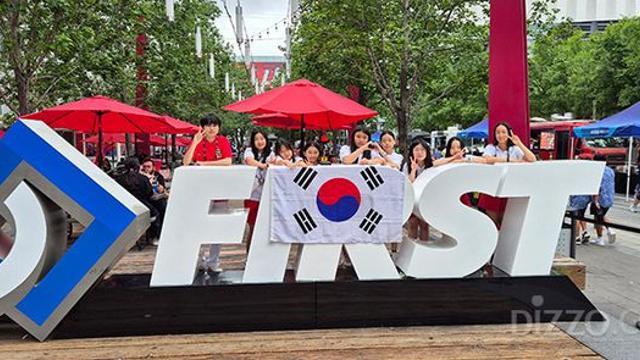 [인터뷰] 한국의 소녀 엔지니어들, ‘레고 로봇’으로 세계를 놀라게 하다