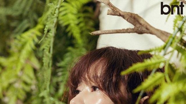 예지원, 자연 속 여유 담았다…대표 동안 미녀의 힐링 에너지 [화보]