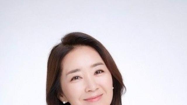 윤유선, 로스쿨 교수 된다… ‘에스콰이어’ 출연 [공식]