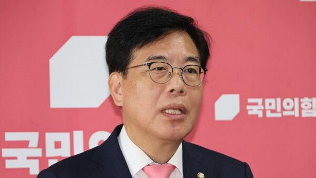 [SNS 풍향계] 강선우 사퇴에 정치권 ‘진흙탕 싸움’ 재점화…송언석 ‘내로남불’ 논란까지
