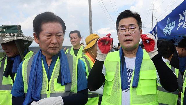 '姜 낙마' 엇갈린 정청래·박찬대…黨心·明心 겨냥 선명성 경쟁