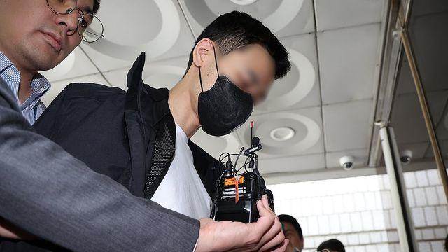 경복궁 낙서 사주범, 2심서 징역 8년…