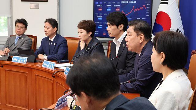 민주당, '갑질·만취 난투극' 목포·여수시의원 3명 비상징계
