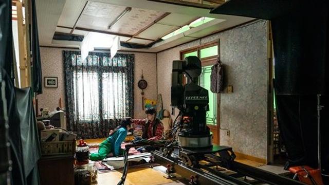 ‘좀비딸’, ‘부산행’·’오징어 게임’·’파묘’ 베테랑 제작진 총출동…최고와 최고의 만남