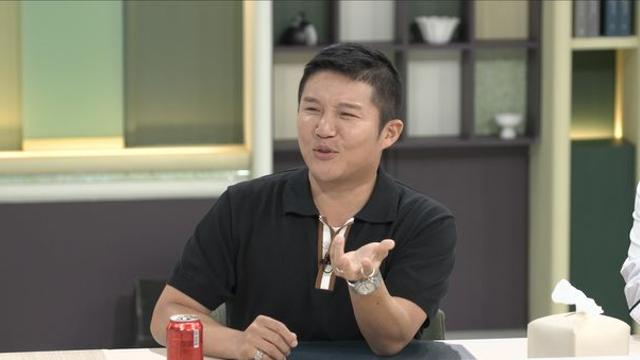 조세호, ♥아내와 ‘명품 커플룩’ 입더니…신혼집 냉장고도 남다르네 (냉부해)