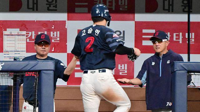 식어가던 롯데 방망이, 고승민-손호영 돌아오니 다시 뜨겁다…'3위 수성' 열쇠 될까