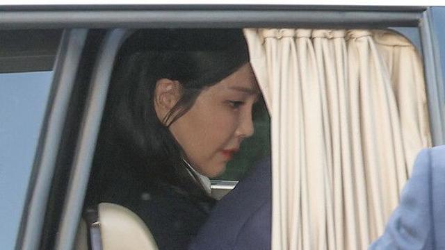 '키맨' 수사로 '김건희 의혹' 문 연 특검, 내달 첫 소환[3대특검 중간점검②]