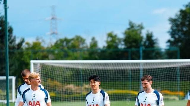 '이적설' 손흥민, 캡틴으로 3부 위컴과 친선경기 선발 출격