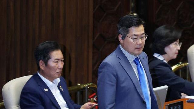 '정청래·박찬대' 오늘 2차 TV 토론…전대 막판 선명성 경쟁