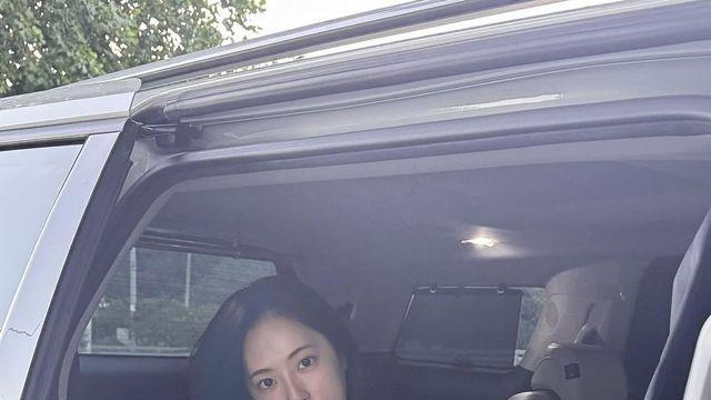 모델' 신지현, 올여름 '힙스터' 보장하는 '레오파드 스커트' 활용법