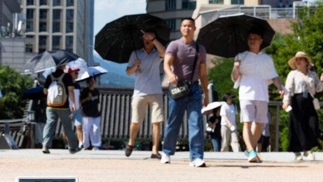 서울 낮 최고 37도…전국 극한 더위 계속[내일날씨]