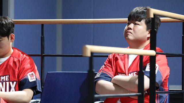 '오늘은 나도 웰컴피닉스' 서포터즈로 변신한 조명우