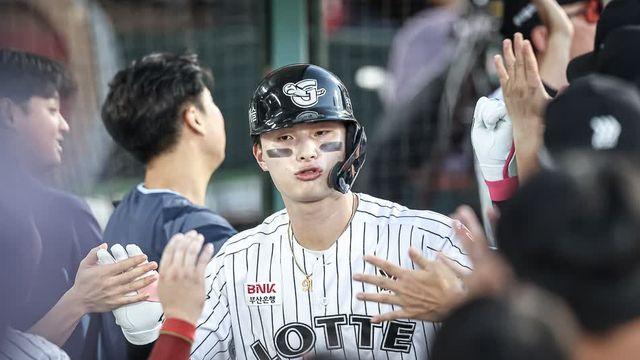 상동에서 무슨 일이? 윤동희 방망이가 다시 불탄다…