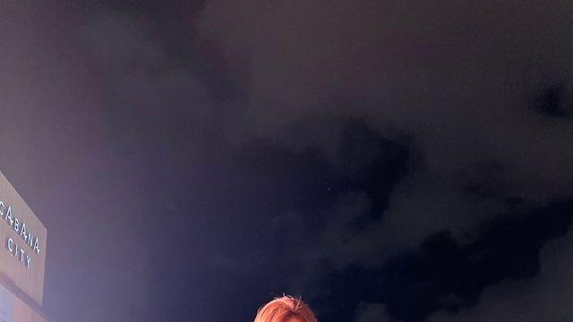 노윤주, 크롭 니트탑과 쇼츠로 연출한 글램 썸머 무드