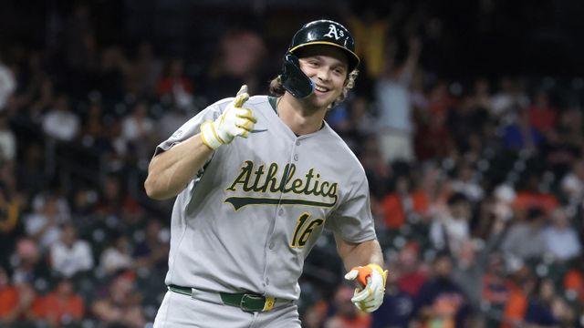 MLB 새 역사 썼다…22세 커츠, 한 경기 ‘4홈런 폭발’→신인 타자 역대 최초