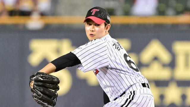 '최고 158km' LG 광속구 루키, 