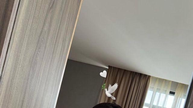 '썸머 셀카 여신' 남유정, 레터링 수영복으로 당당美 과시