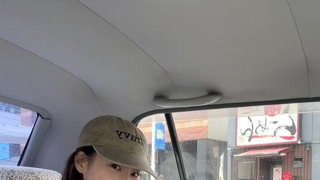 최예빈, 올여름 '꾸안꾸룩' 종결할 '시스루 셔츠' 스타일링