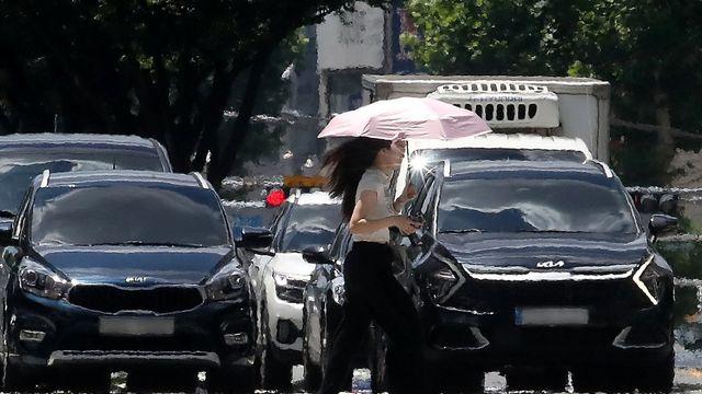 '40.5도 찍고 심각 수준'… 폭염, 언제까지 이어지나