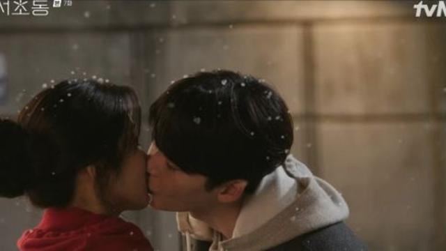 '서초동' 문가영, ♥이종석과 연애 시작…父 김태훈 체포돼 '충격' [종합]
