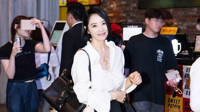 좀비딸 시사회에 참석한 김혜수