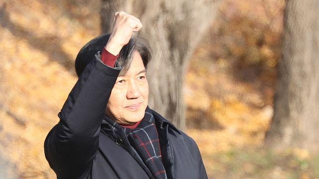 '광복절 특사' 앞두고 교도소 찾아 조국 면회한 우원식 국회의장