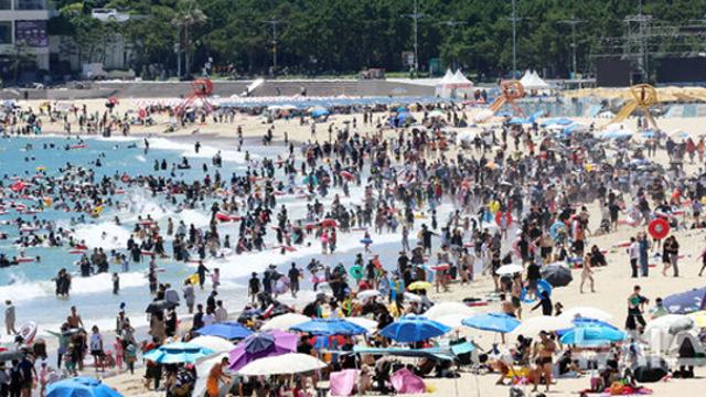 부산, 맑고 무더운 날씨…낮 최고기온 32도