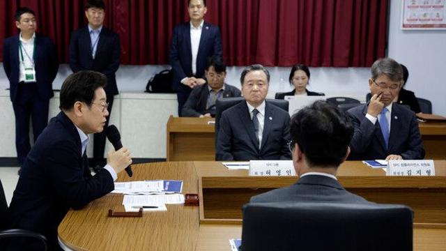 [이슈] 李대통령 당부 이틀만, SPC 8시간 초과 야근 폐지...이주노동자 '지게차 학대'에 노동부 