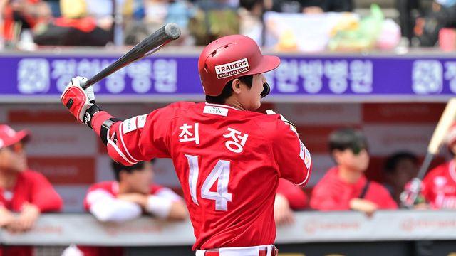 문동주 QS+ 했는데 SSG가 이겼다…이숭용 감독 
