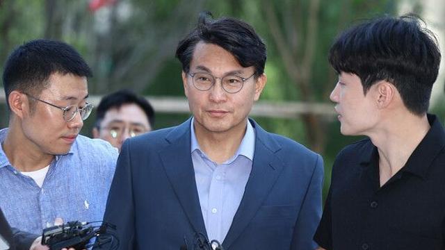 김건희특검, 국힘 윤상현 의원 소환···민주당 “공천개입 진실 밝히라”