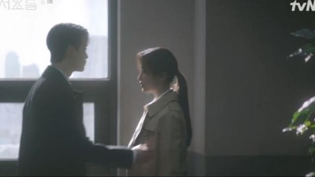'서초동' 이종석, 父 김태훈 사건 부탁한 ♥문가영 위로 '애틋 포옹'