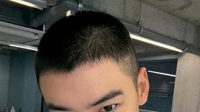 차은우, 짧은 머리 공개…오늘 입대