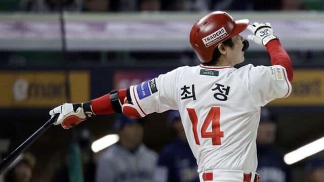 통산 홈런왕이 깨어났다…SSG 최정, 연타석 홈런 '쾅쾅'(종합)