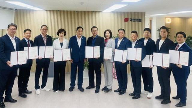국민의힘 신임 대표단, 김선교 경기도당위원장 예방