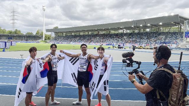 육상 남자 400m 계주팀, 또 역사 썼다…하계U대회서 사상 첫 금메달