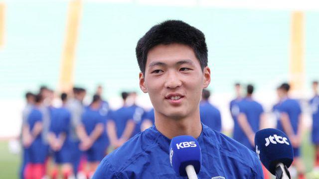 레전드 카윗 지도받는 배승균, 임대에도 페예노르트가 적극 관리