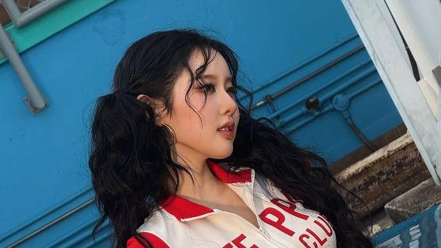 '박남정 딸' 시은, 아빠 시절 'Y2K 갬성' 완벽 소화? 세차장서 뽐낸 힙스터 포스